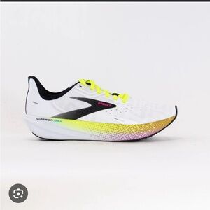 Brooks Hyperion Max